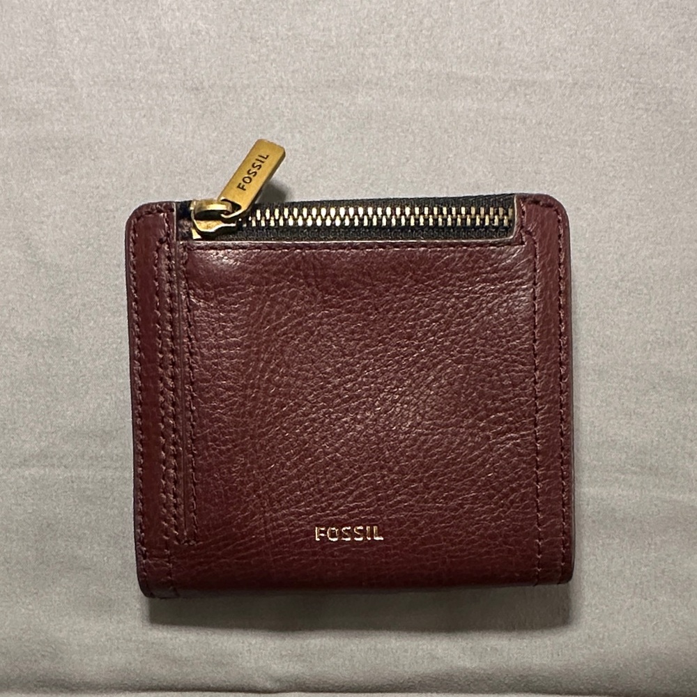 Fossil Women's Wallet with Multicolor Stripes - Picture 2 of 7